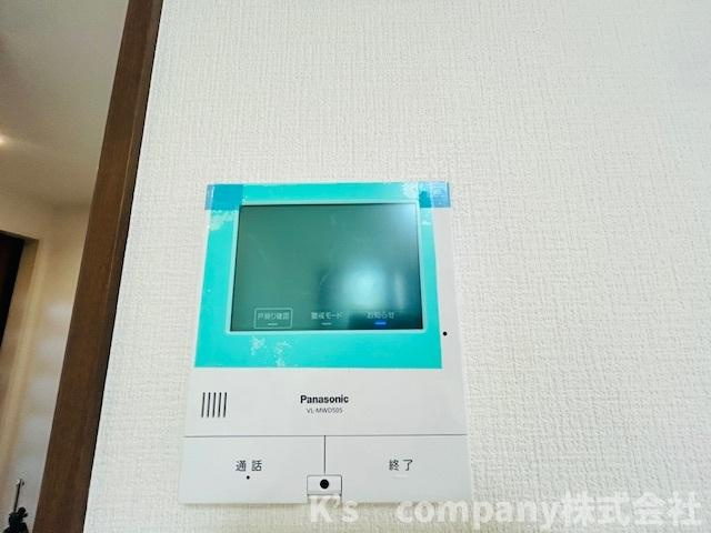 ◎藤沢市鵠沼海岸7丁目　新築戸建　1号棟のセキュリティ|訪問者の顔が確認できるモニター付きインターフォン☆