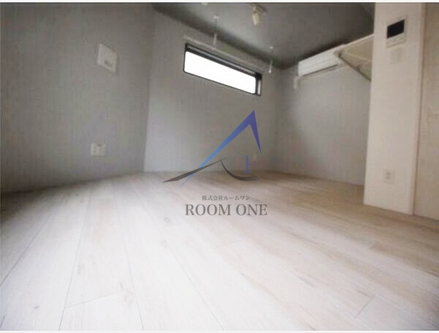 MYTHOS MACHIYAの居間・リビング|洋室のお部屋です。