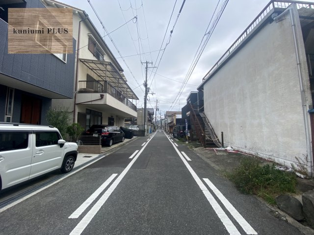 東大阪市西鴻池町1丁目の前面道路含む現地写真