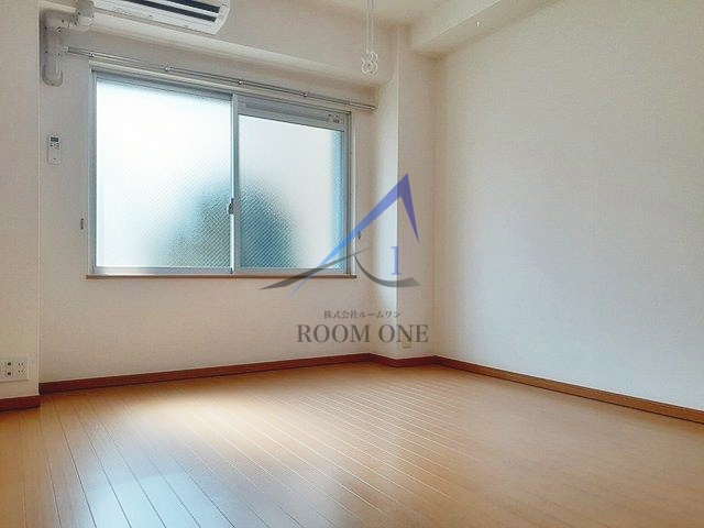 ソレイユ横濱の居間・リビング|洋室のお部屋です。