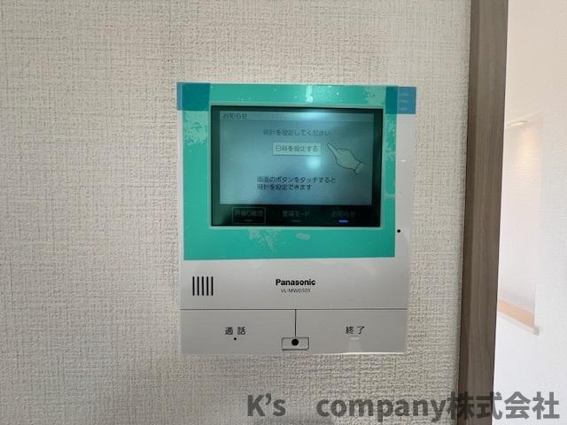 ◎藤沢市鵠沼海岸7丁目　新築戸建　2号棟のセキュリティ|訪問者の顔が確認できるモニター付きインターフォン☆