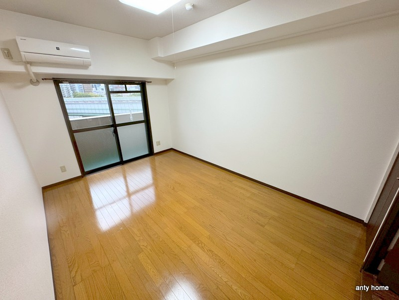 フェスタ天神橋　仲介手数料無料の居間・リビング