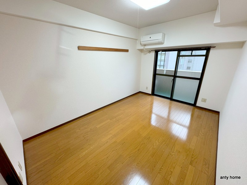 フェスタ天神橋　仲介手数料無料の居間・リビング