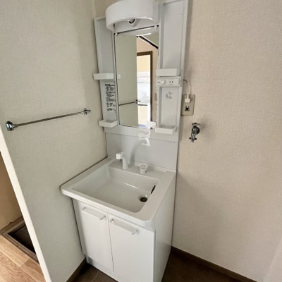 【独立洗面台】 | リヴェール