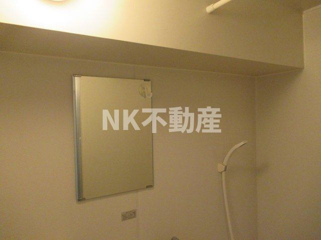【浴室】 | ウェルレジデンス小阪（河内小阪賃貸） | お風呂の鏡です