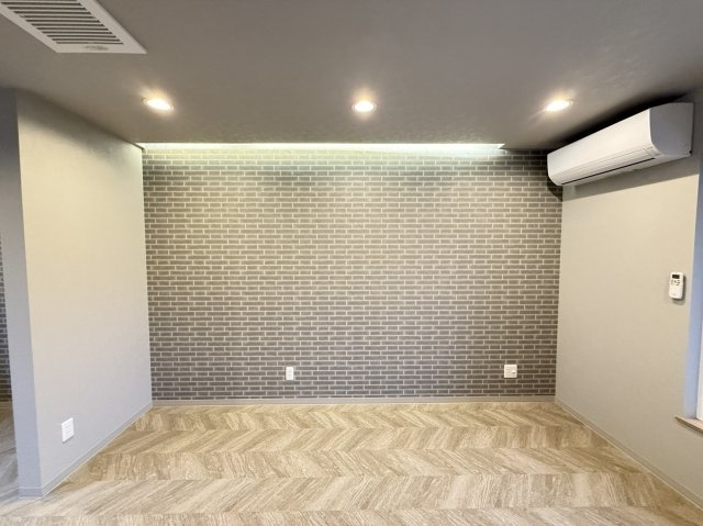 香里園ガレージハウスの内装|内装もきれいです