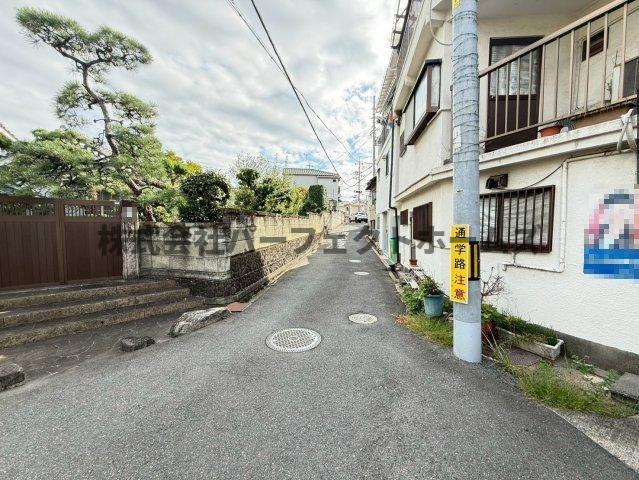 香里園ガレージハウスの周辺