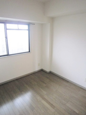 【洋室】 | メルシーハイムⅡ | 洋室4.5帖☆玄関側にあるお部屋です♪洋室のお部屋は寝室や子供部屋としても使えますね♪