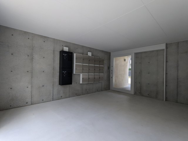 ルーデンス本蓮沼Ⅱのエントランス