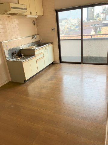 チェリーガーデンの居間・リビング