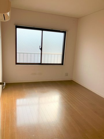 チェリーガーデンの居間・リビング