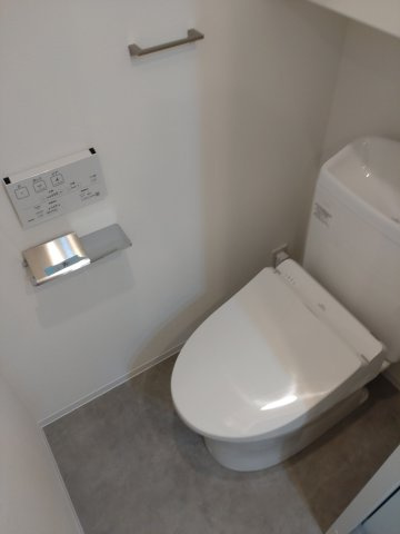 SYFORME ITABASHI Ⅲのトイレ|※同タイプ参考写真です（natural）