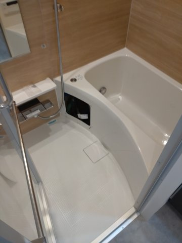 SYFORME ITABASHI Ⅲの浴室|※同タイプ参考写真です（natural）