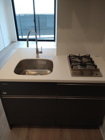 SYFORME ITABASHI Ⅲのキッチン|※同タイプ参考写真です（natural）