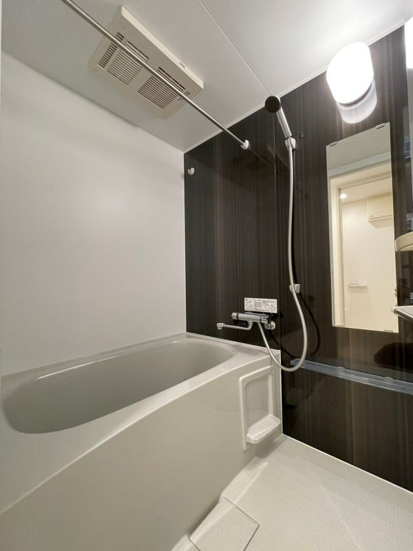 DIPS十条仲原EASTの浴室