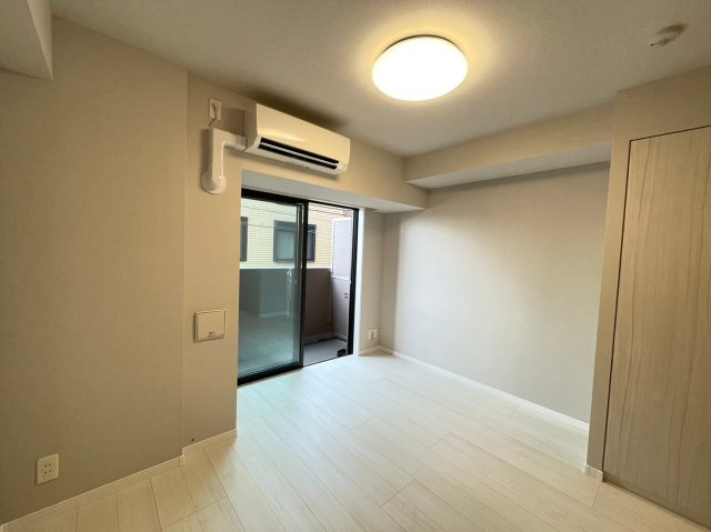 DIPS十条仲原EASTの居間・リビング