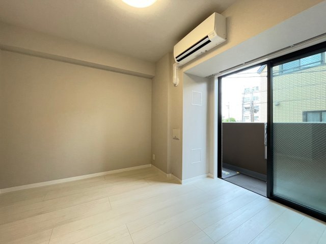 DIPS十条仲原EASTの居間・リビング