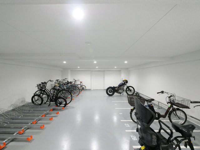 PREMIUM CUBE 池袋本町の外観