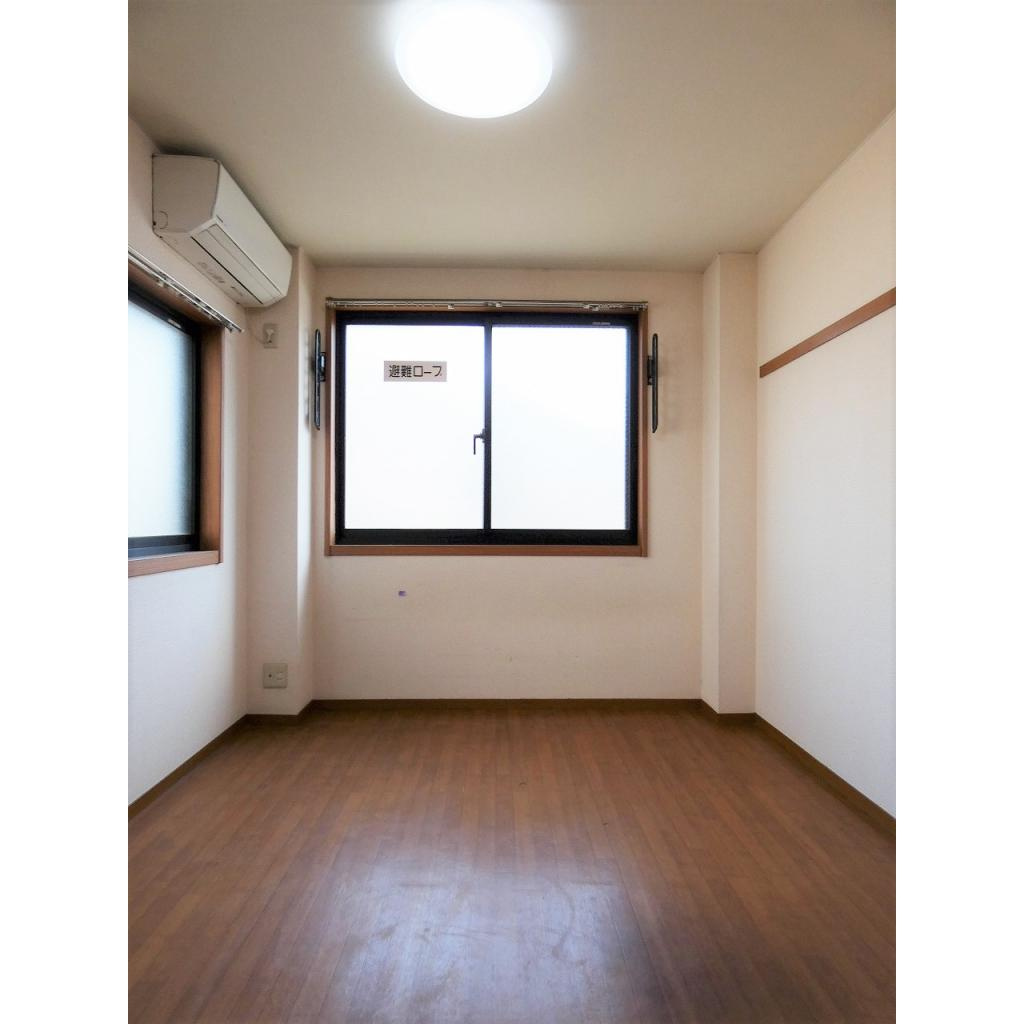 Ｋハウスの居間・リビング|洋室