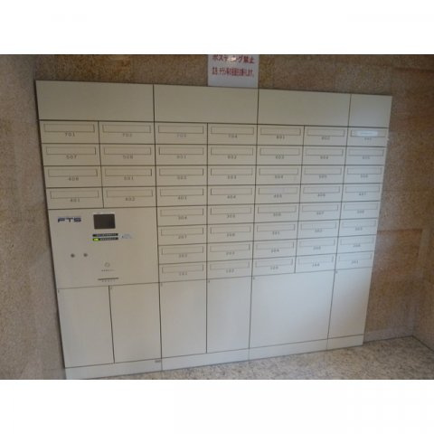 ルクレ板橋のその他共用部分|メールBOX