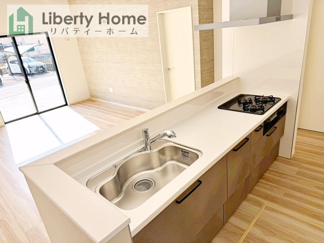 つくば市小白硲2期　新築戸建の前面道路含む現地写真