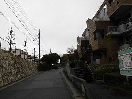 鈴が峰第2住宅5号棟の周辺