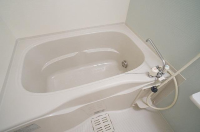 【浴室】 | グレイスフルレジデンスＢ | ゆったり過ごせるお風呂です