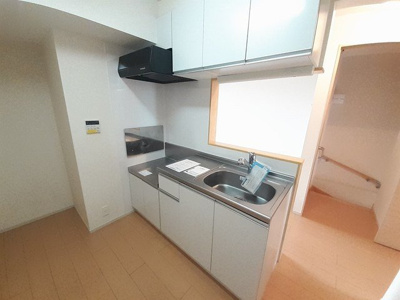 【キッチン】 | サンライト | コンパクトなキッチンで掃除もラクラク