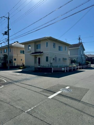 守山市二町町　中古戸建ての外観