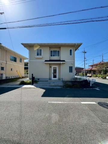 守山市二町町　中古戸建ての外観