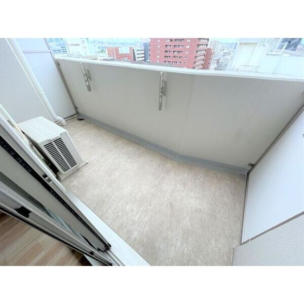 セレニテ西中島アリア弐番館のバルコニー