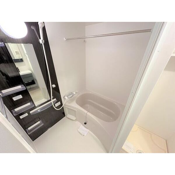 セレニテ西中島アリア弐番館の浴室