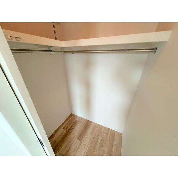 セレニテ西中島アリア弐番館の収納