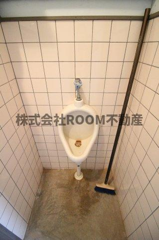 井上郡元倉庫のトイレ|落ち着いたトイレです