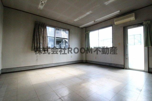 井上郡元倉庫の内装|おしゃれな内装です