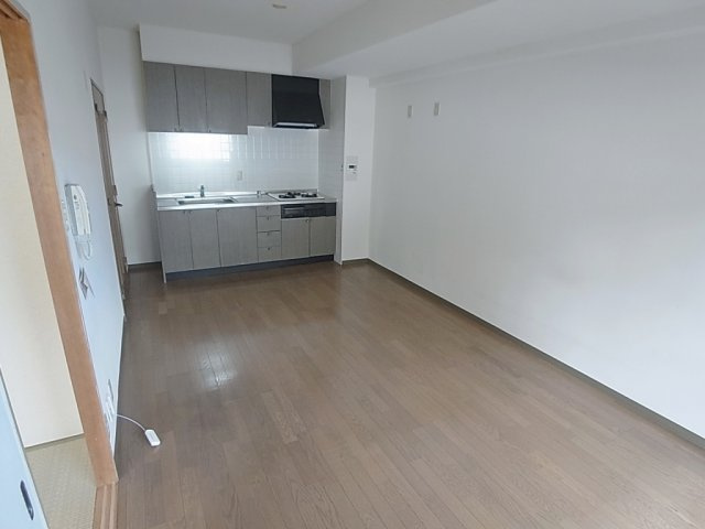 サンライズ明和の居間・リビング|リビングスペース広々