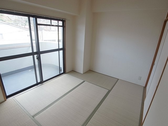 サンライズ明和の内装|和室も綺麗ですね