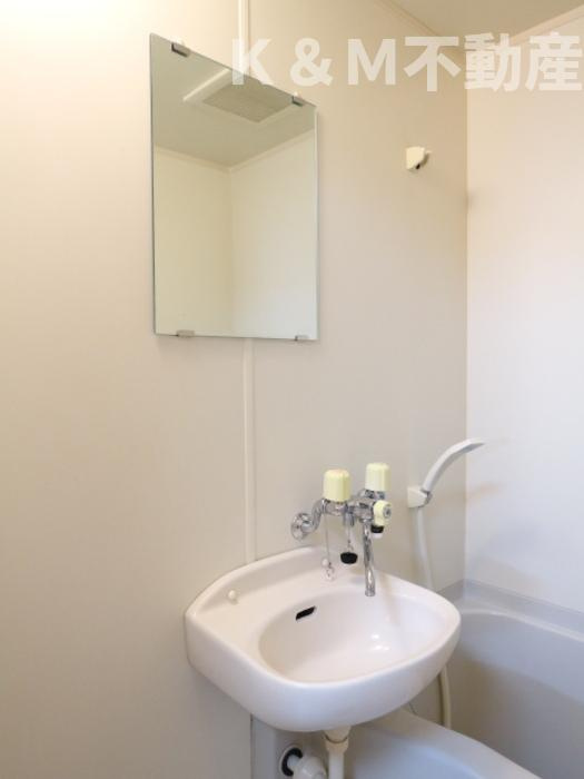 YRレジデンスの洗面所|脱衣スペースもあります