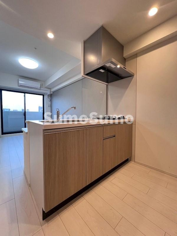 スプランディッド難波キャトルのキッチン