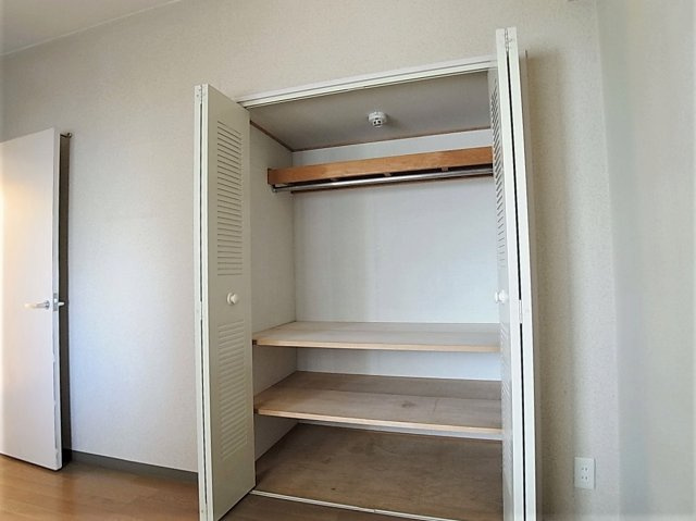 サンライズ明和の収納|各部屋に収納完備、クローゼットと押入れタイプ