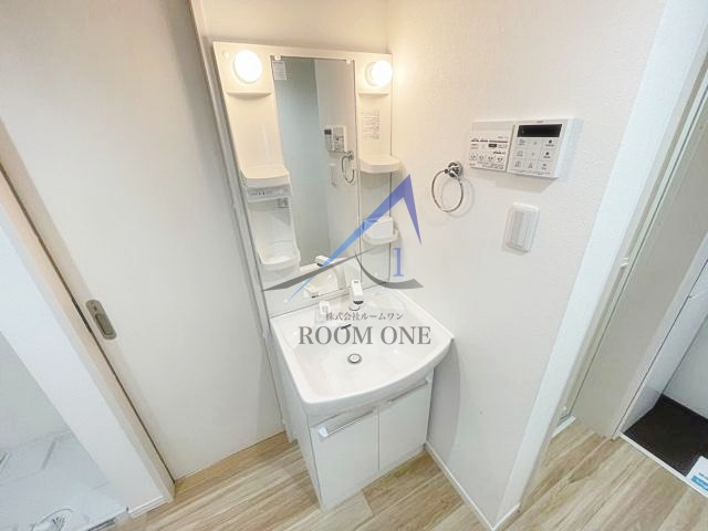 プレミアハイツ六町の洗面所|洗面台です。