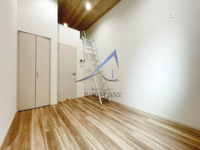 プレミアハイツ六町の居間・リビング|洋室のお部屋です。