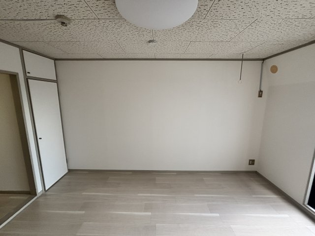 シティング六甲第一マンションの居間・リビング