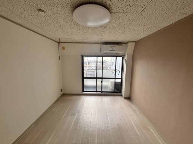 シティング六甲第一マンションの居間・リビング