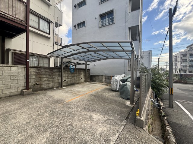 シティング六甲第一マンションの駐車場