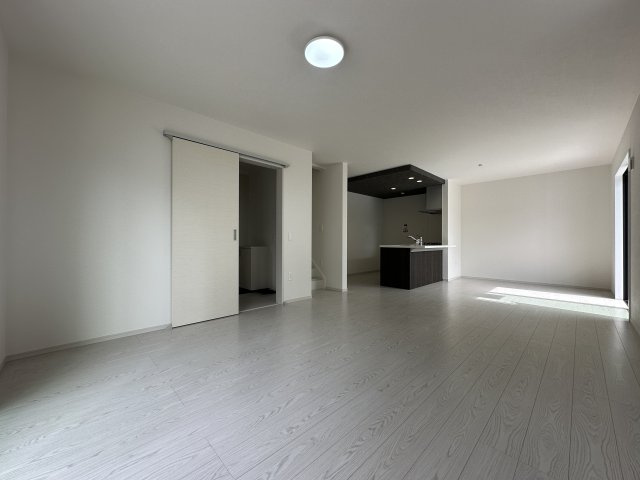 神戸市西区伊川谷町有瀬新築戸建の前面道路含む現地写真|2026年01月05日撮影