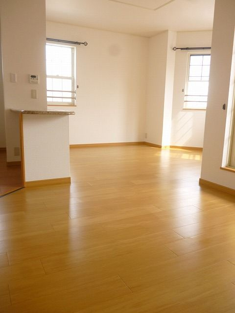 コンフォート　スクエアＣの居間・リビング