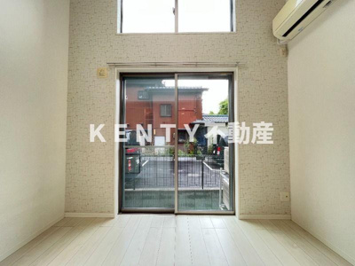 【居間・リビング】 | コンフォールＳ | ゆったりとした居間です