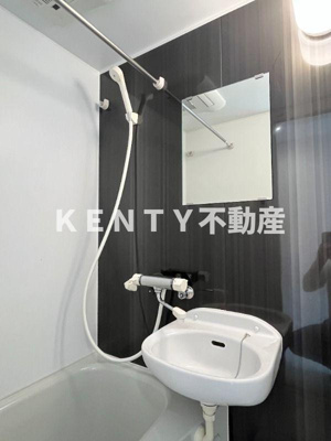 【洗面所】 | コンフォールＳ | 広い洗面スペース