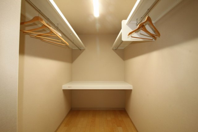 香美市土佐山田町旭町　中古戸建　【未入居物件】　モデルハウスの収納|2Ｆ